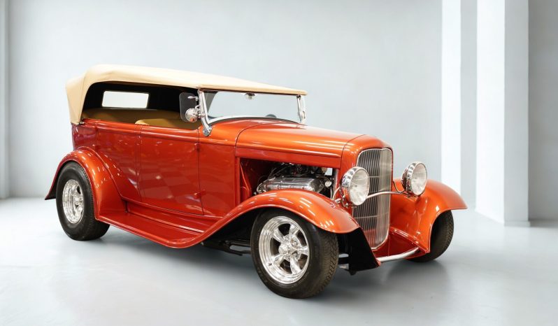 
								1932 Ford Phaeton Hot Rod full									