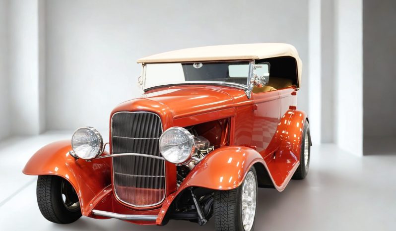 
								1932 Ford Phaeton Hot Rod full									