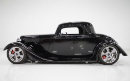
										1933 Ford 3-Window Factory Five full									