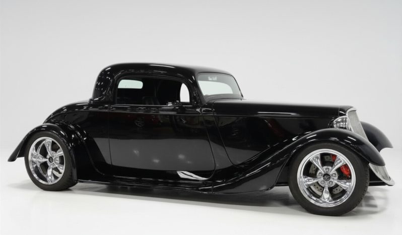 
								1933 Ford 3-Window Factory Five full									