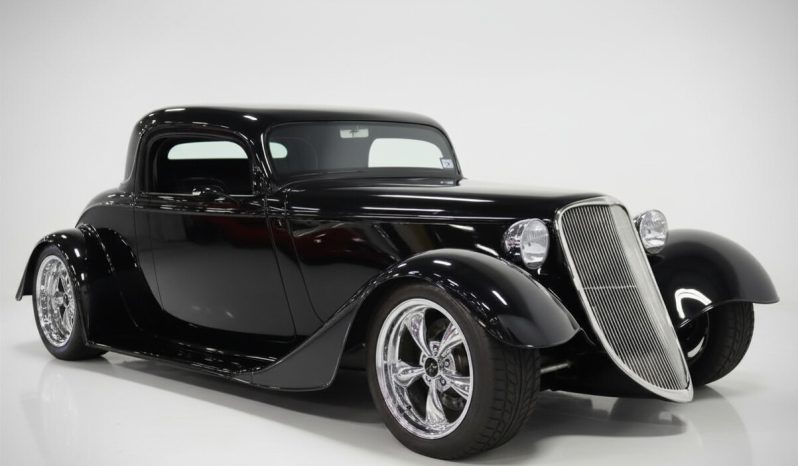 
								1933 Ford 3-Window Factory Five full									