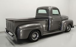 
										1952 Ford F-1 full									