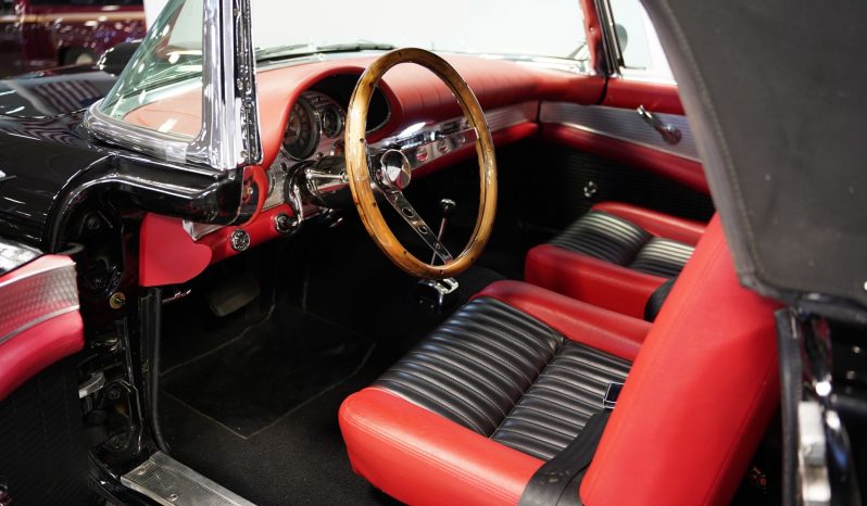 
								1957 Ford Thunderbird full									