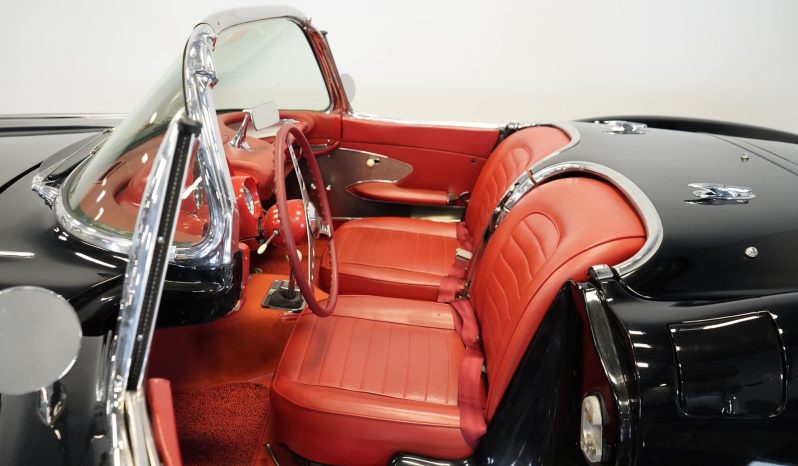 
								1959 Chevrolet Corvette full									