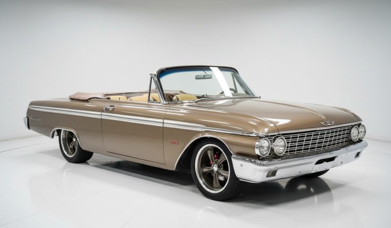 
								1962 Ford Galaxie 500XL full									