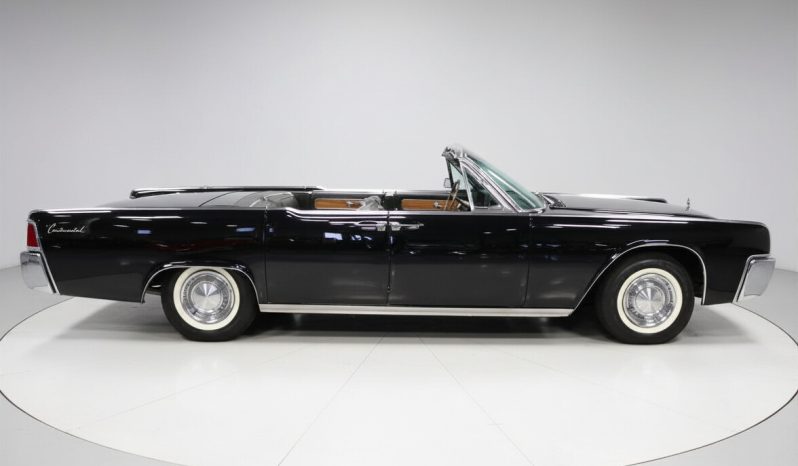 
								1962 Lincoln Continental Convertible full									