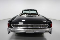 
										1962 Lincoln Continental Convertible full									