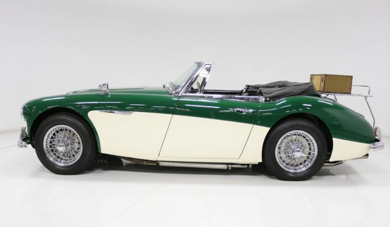 
								1965 Austin Healey 3000 Mark III BJ8 full									