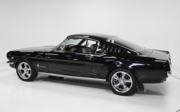 
										1965 Ford Mustang full									