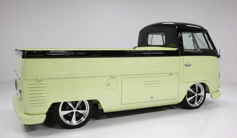 
								1965 Volkswagen Type 2 full									