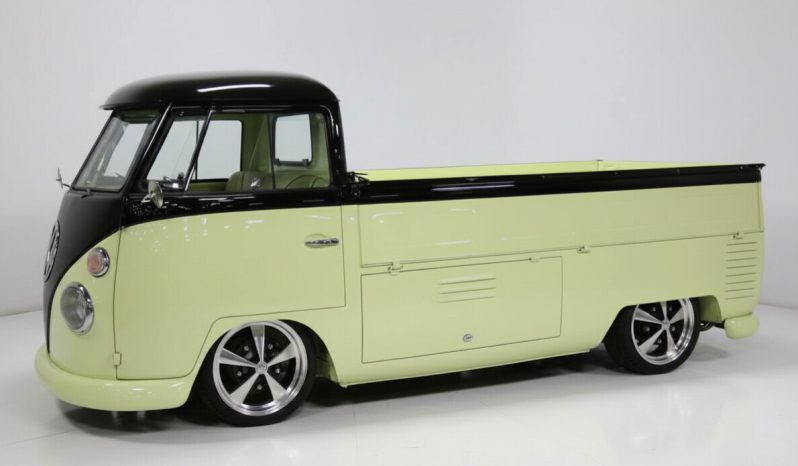 
								1965 Volkswagen Type 2 full									