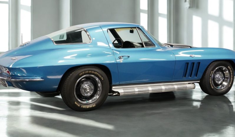 
								1966 Chevrolet Corvette Sting Ray full									