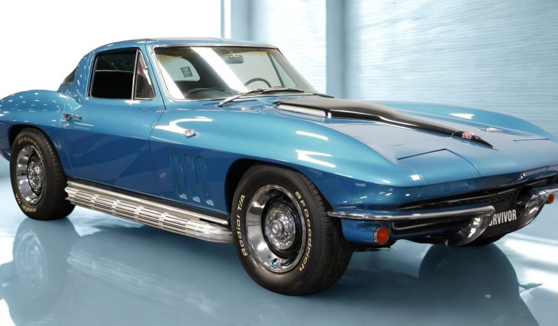 
								1966 Chevrolet Corvette Sting Ray full									