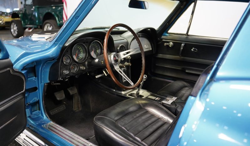 
								1966 Chevrolet Corvette Sting Ray full									