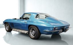 
										1966 Chevrolet Corvette Sting Ray full									