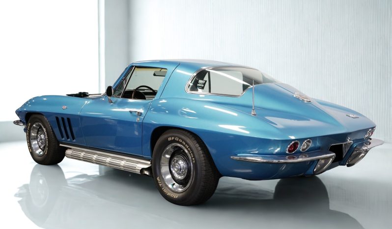 
								1966 Chevrolet Corvette Sting Ray full									