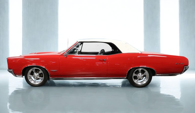 
								1966 Pontiac GTO full									