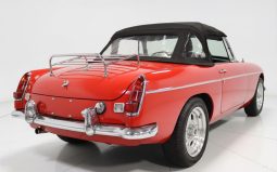 
										1967 MG MGB full									