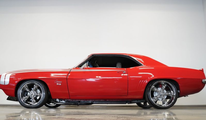 
								1969 Chevrolet Camaro RS/SS full									