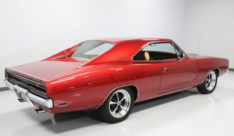 
								1969 Dodge Charger full									