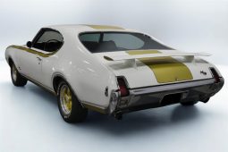 
										1969 Oldsmobile Cutlass full									