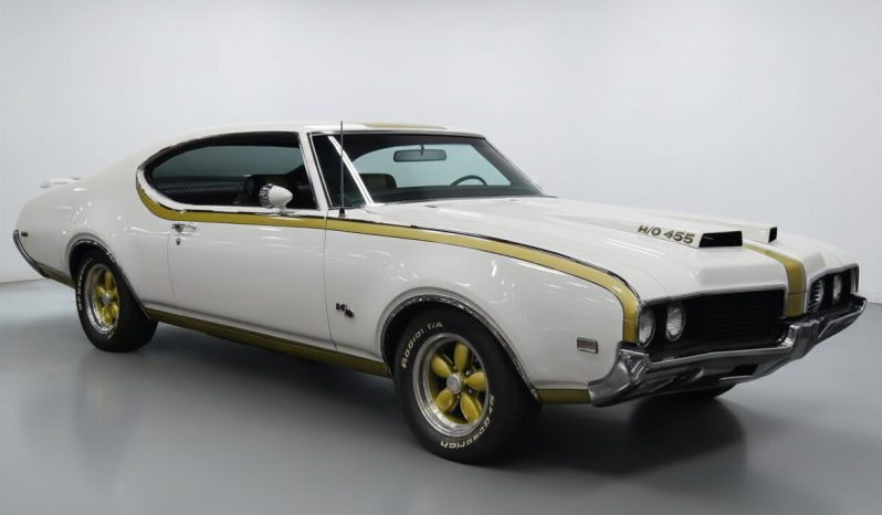 
								1969 Oldsmobile Cutlass full									