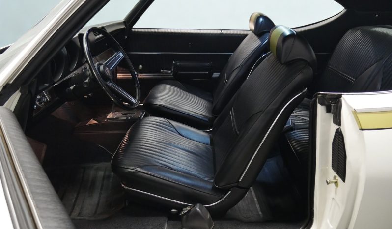 
								1969 Oldsmobile Cutlass full									