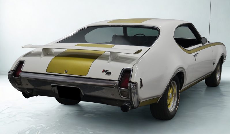 
								1969 Oldsmobile Cutlass full									