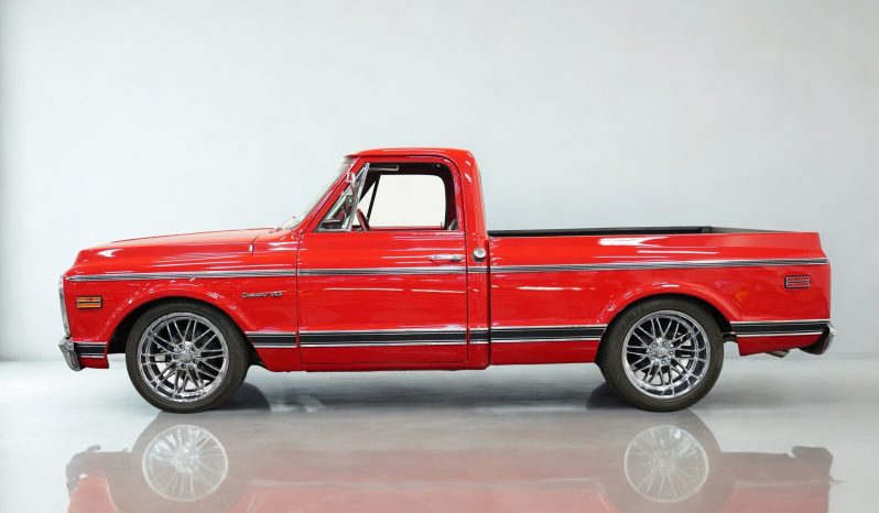 
								1970 Chevrolet C10 full									