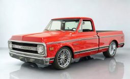 
										1970 Chevrolet C10 full									