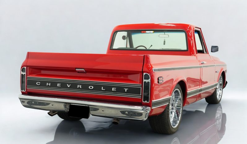 
								1970 Chevrolet C10 full									