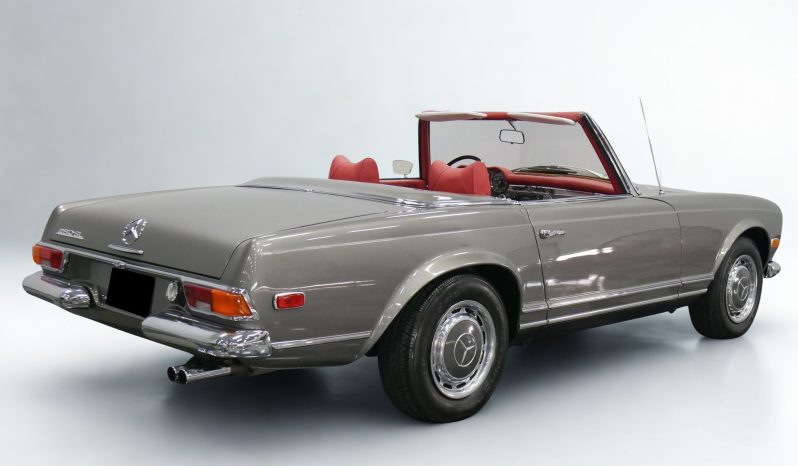
								1970 Mercedes-Benz 280SL full									