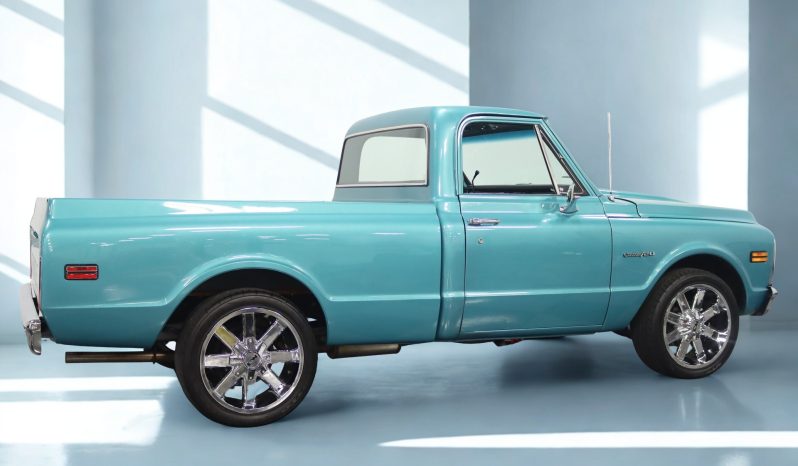 
								1972 Chevrolet C20 full									