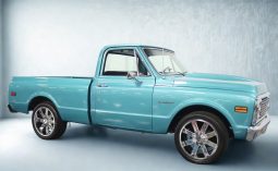 
										1972 Chevrolet C20 full									