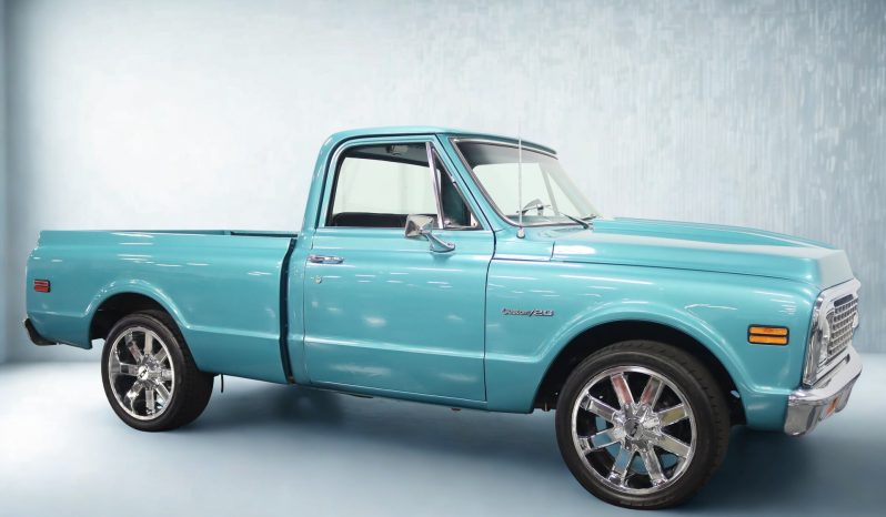 
								1972 Chevrolet C20 full									