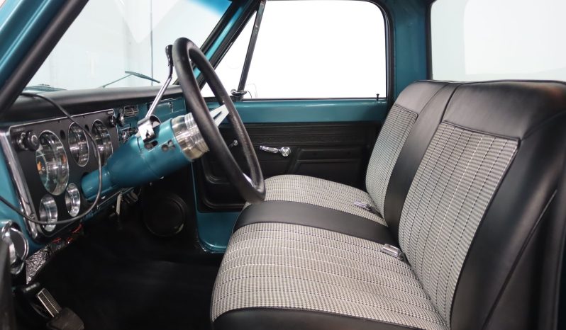 
								1972 Chevrolet C20 full									