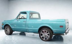 
										1972 Chevrolet C20 full									