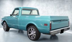 
										1972 Chevrolet C20 full									