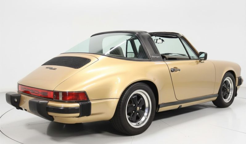 
								1980 Porsche 911 SC Targa full									