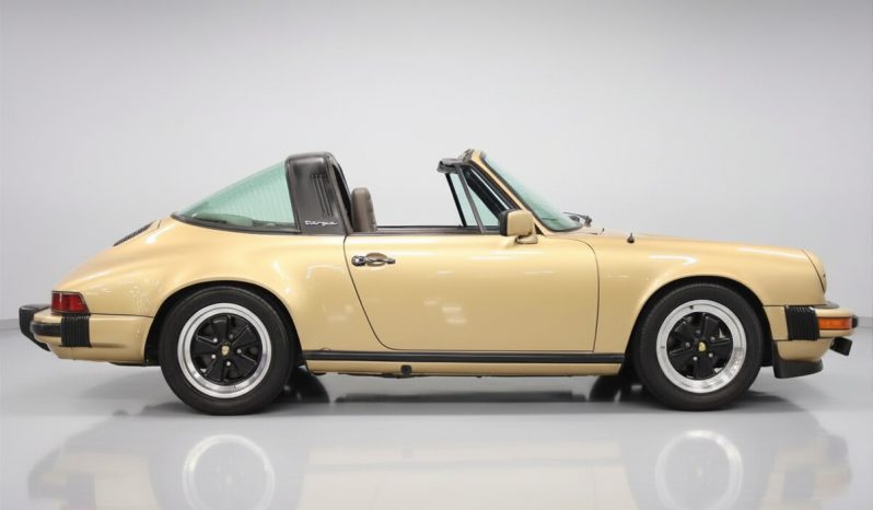 
								1980 Porsche 911 SC Targa full									